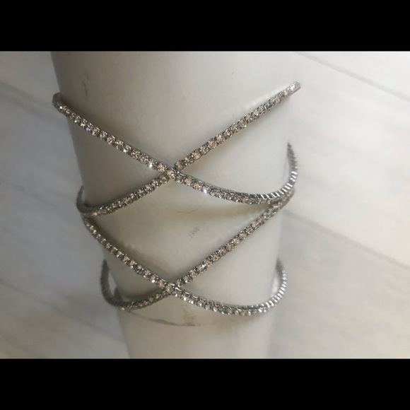 New Double Rhinestone bracelet. - Picture 1 of 2